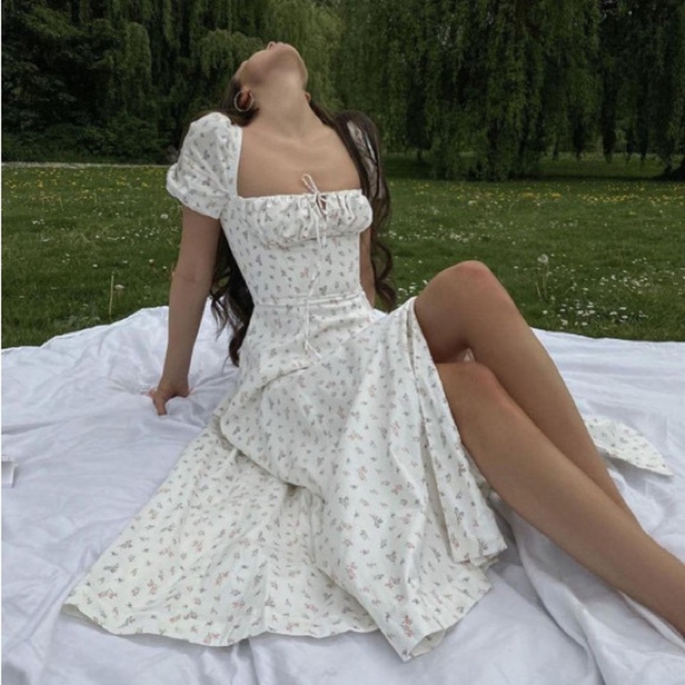 House of CB White Floral Puff Sleeve Midi Dress